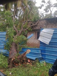 அனர்த்தத்தின் பின்னரான சுத்திகரிப்பு மற்றும்  வடிகால் சீரமைப்பு  பணிகள் – 2025.12.09 – உக்குளாங்குளம்