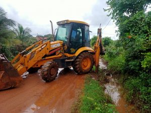 அனர்த்தத்தின் பின்னரான வீதி புனரமைப்பு மற்றும்  வடிகால் சீரமைப்பு  பணிகள் – 2025.12.17 –  புதியகோவில்குளம்
