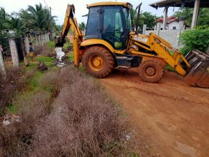 அனர்த்தத்தின் பின்னரான வீதி புனரமைப்பு மற்றும்  வடிகால் சீரமைப்பு  பணிகள் – 2025.12.16 –  சாளம்பைக்குளம்